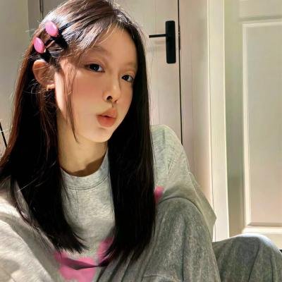危机密布海报