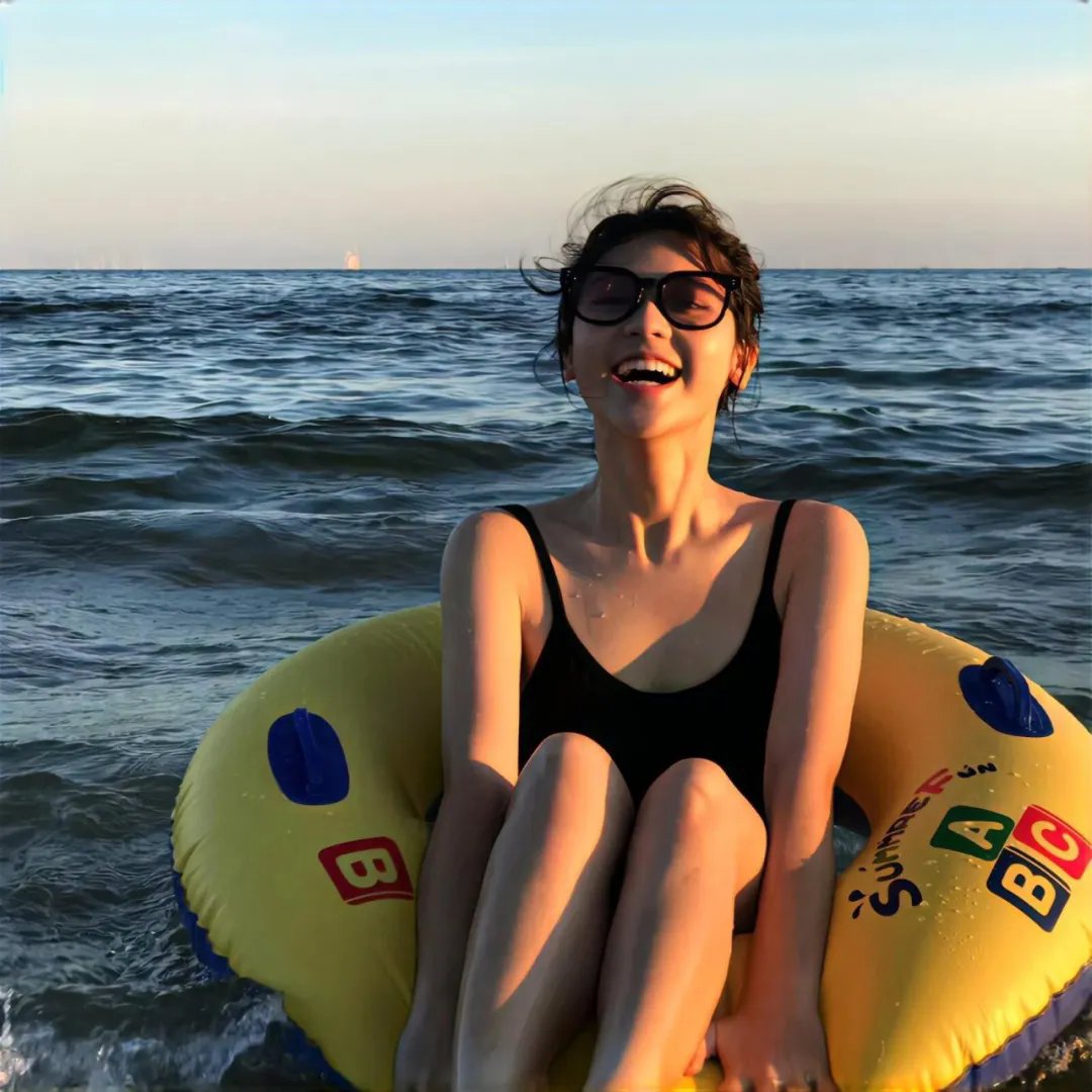 暹罗女王海报