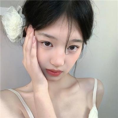 物质主义者海报